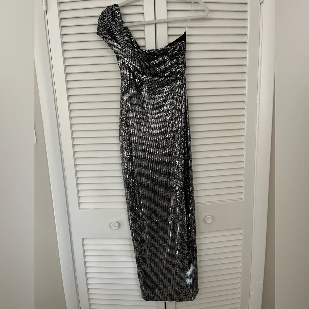 Showpo Joycee Midi Off Shoulder Thigh Split Sequin Dress in Gunmetal - Picture 4 of 6